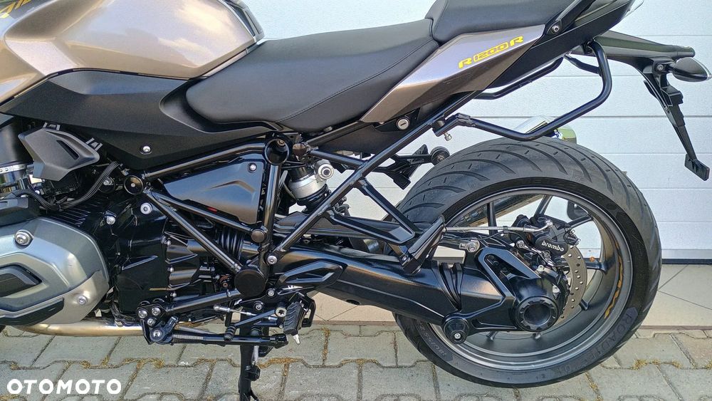 BMW R - 19