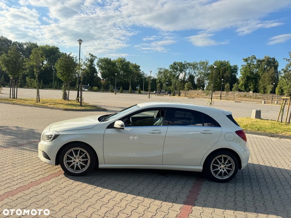 Mercedes-Benz Klasa A 180 (BlueEFFICIENCY) Urban - 24