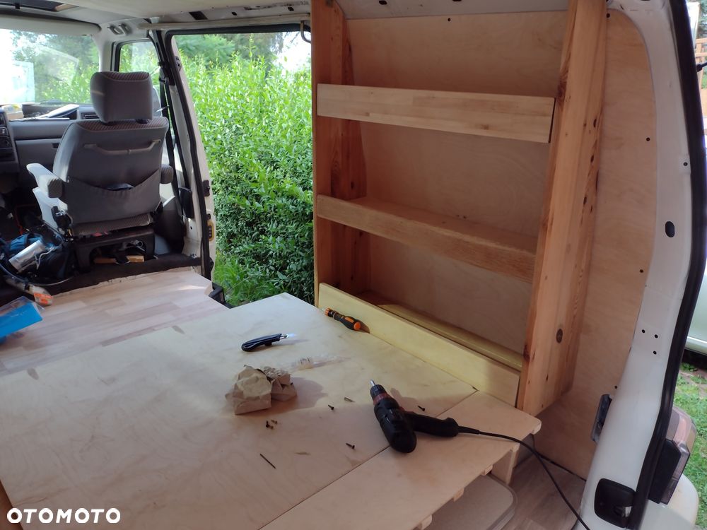 Volkswagen Transporter - 23