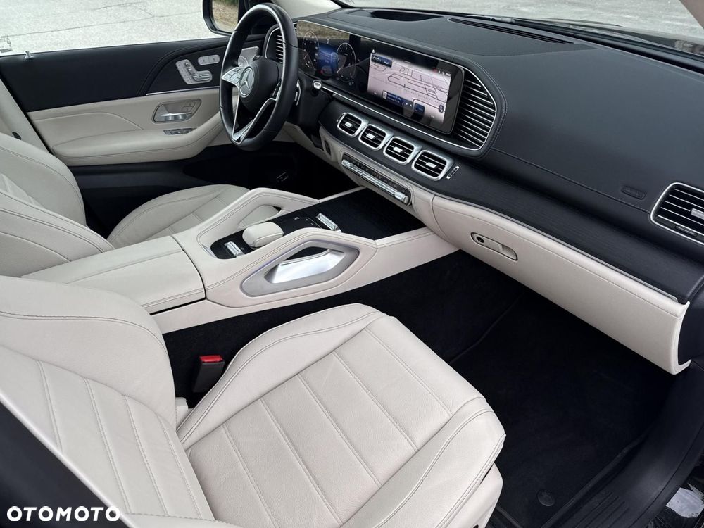 Mercedes-Benz GLE - 23