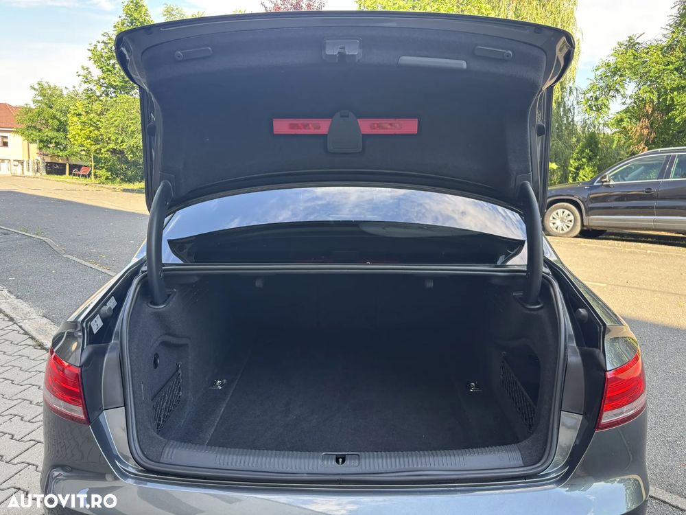 Audi A4 Limuzina 2.0 TDI quattro S tronic Sport - 5
