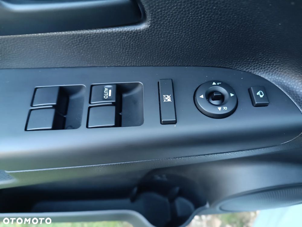 Kia Venga 1.4 Business Line - 12