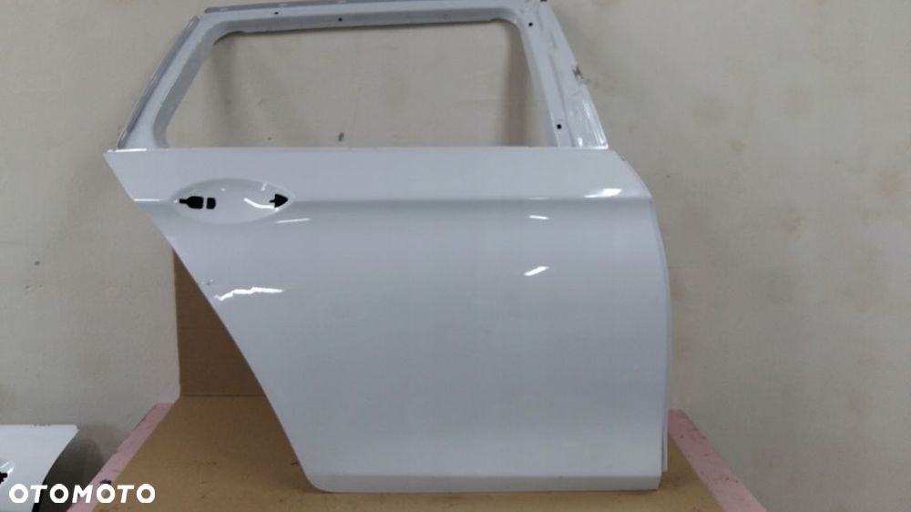 DRZWI TYŁ TYLNE PRAWE BMW 5 V F11 F10 KOMBI - 1