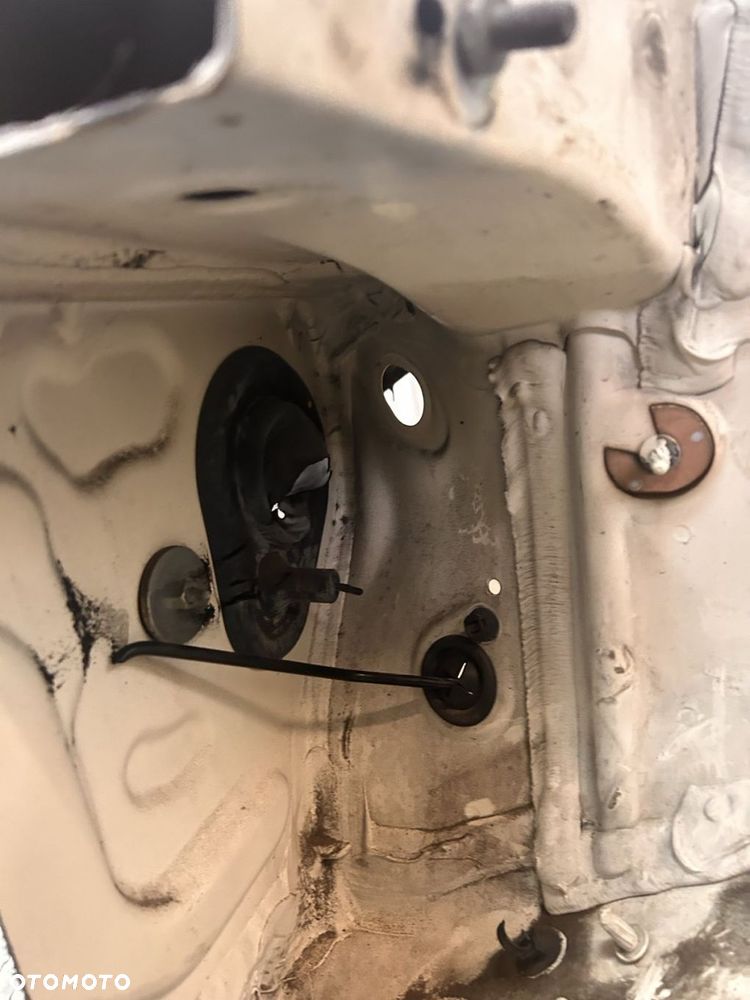 PRZEDNIA ĆWIARTKA PRAWA/LEWA PODŁUŻNICA FATRUCH HB 5D 12-20 Audi A3 8V 0V4 LY9K - 4