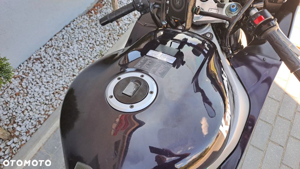 Kawasaki ZX - 22