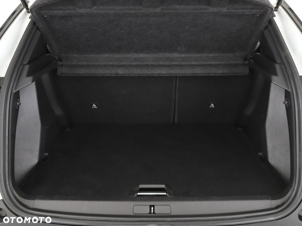 Peugeot 2008 PureTech 130 Allure Pack - 21