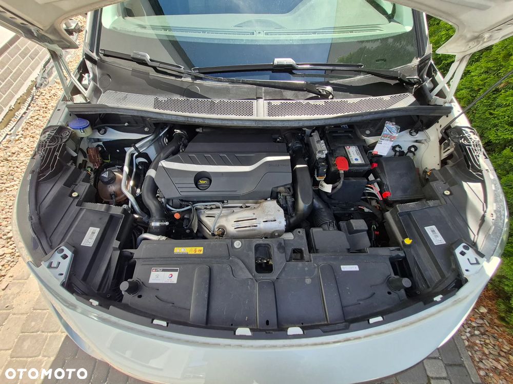Peugeot 3008 PureTech 180 Stop & Start GPF EAT8 Allure - 35