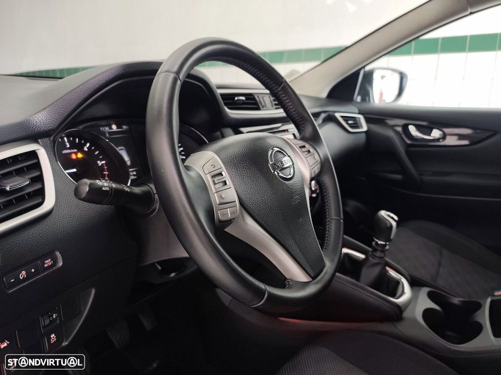 Nissan Qashqai 1.5 dCi N-Connecta 18 - 18