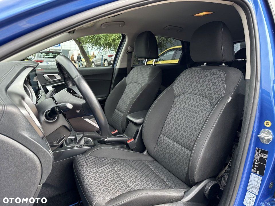 Kia Ceed - 15