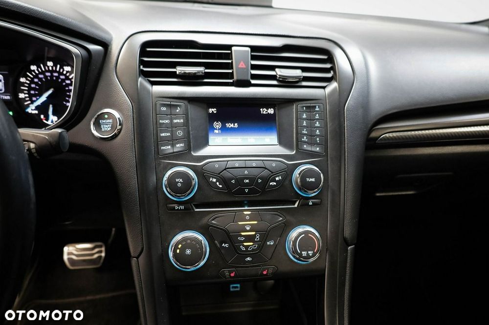 Ford Fusion - 17