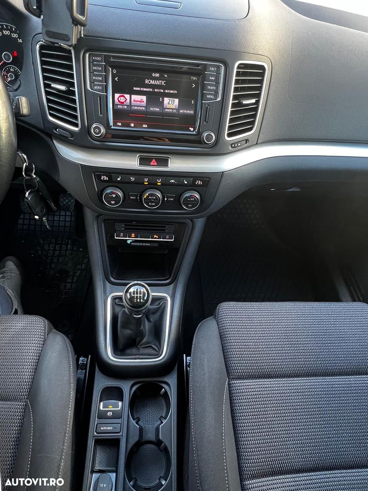 Volkswagen Sharan - 33