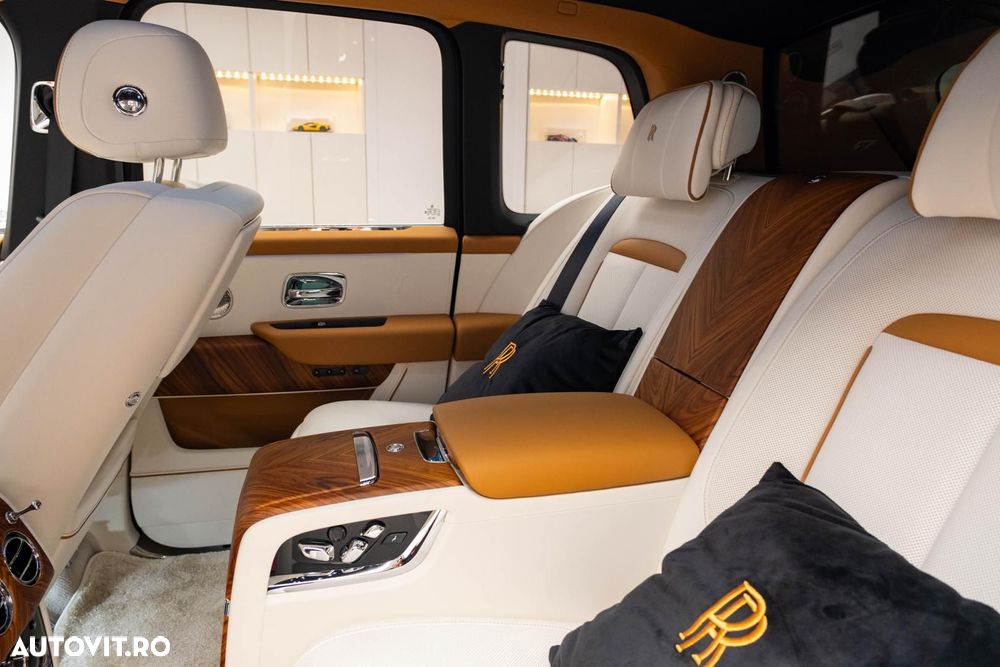 Rolls-Royce Cullinan - 8