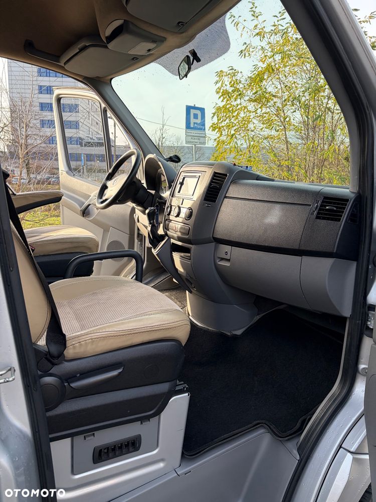 Mercedes-Benz Sprinter - 10