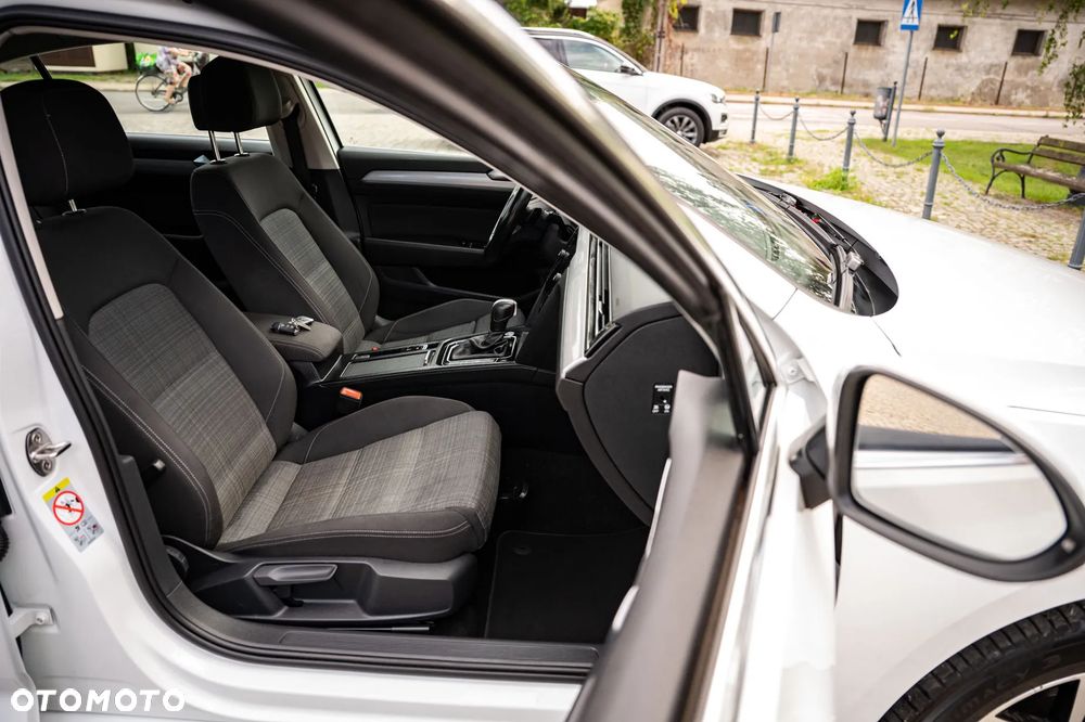 Volkswagen Passat 1.5 TSI EVO Comfortline DSG - 30
