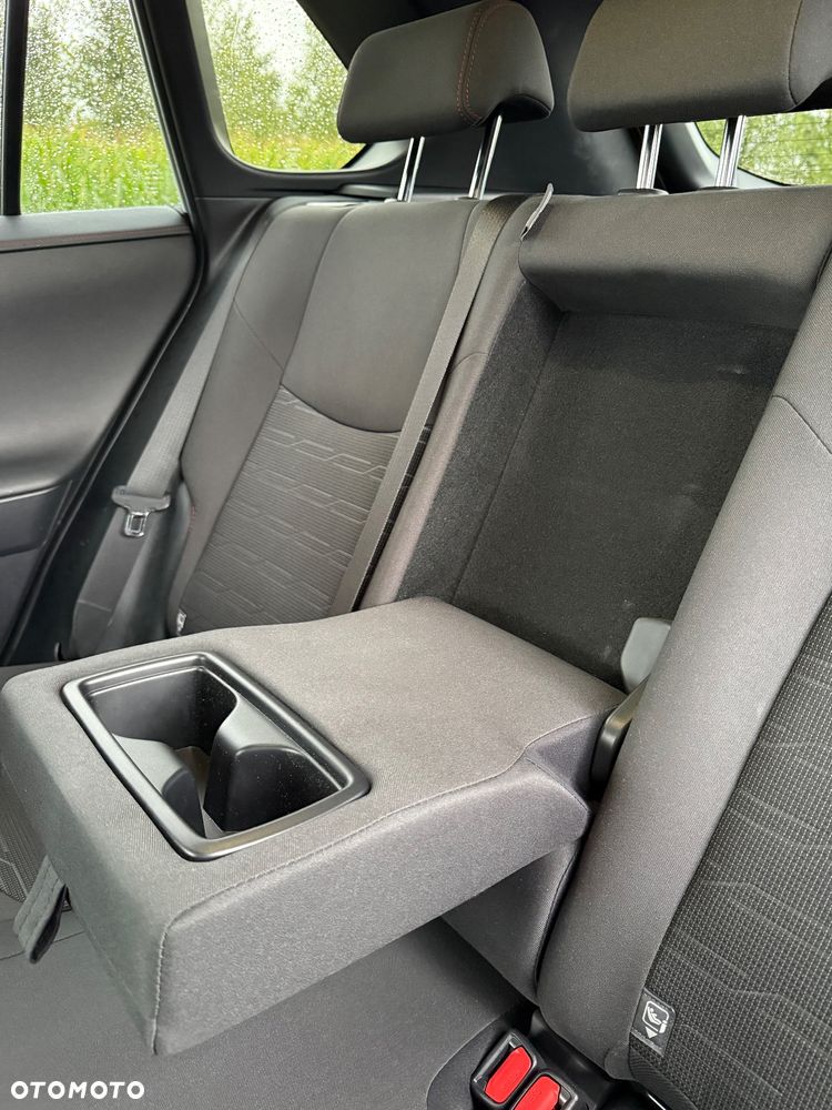 Toyota RAV4 Standard - 21