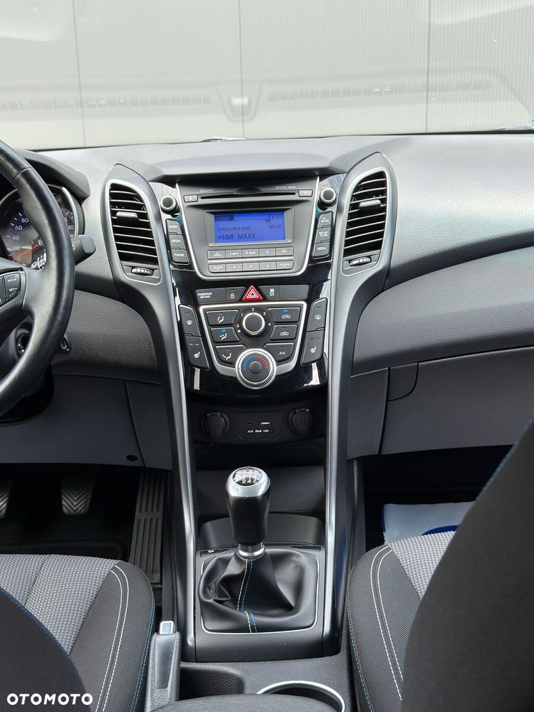 Hyundai i30 1.6 CRDi Premium - 16