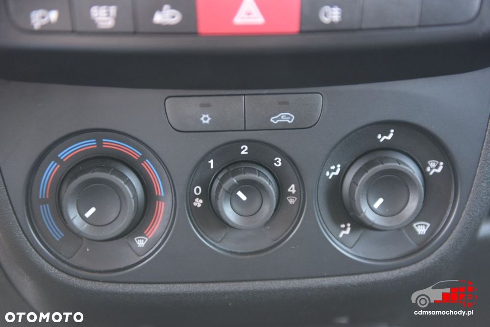 Opel COMBO - 25