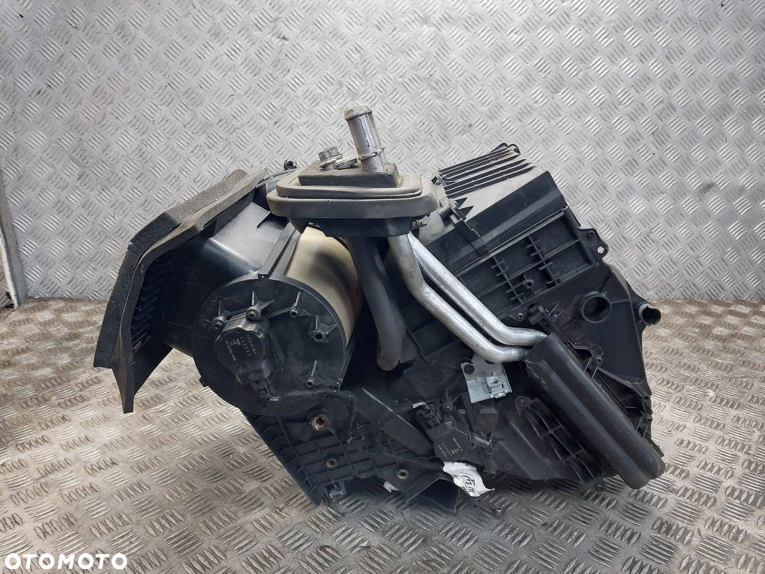 OBUDOWA NAGRZEWNICY FORD C-MAX I EU 7G91-19B555-CF 6G9T-19E624-AD - 1