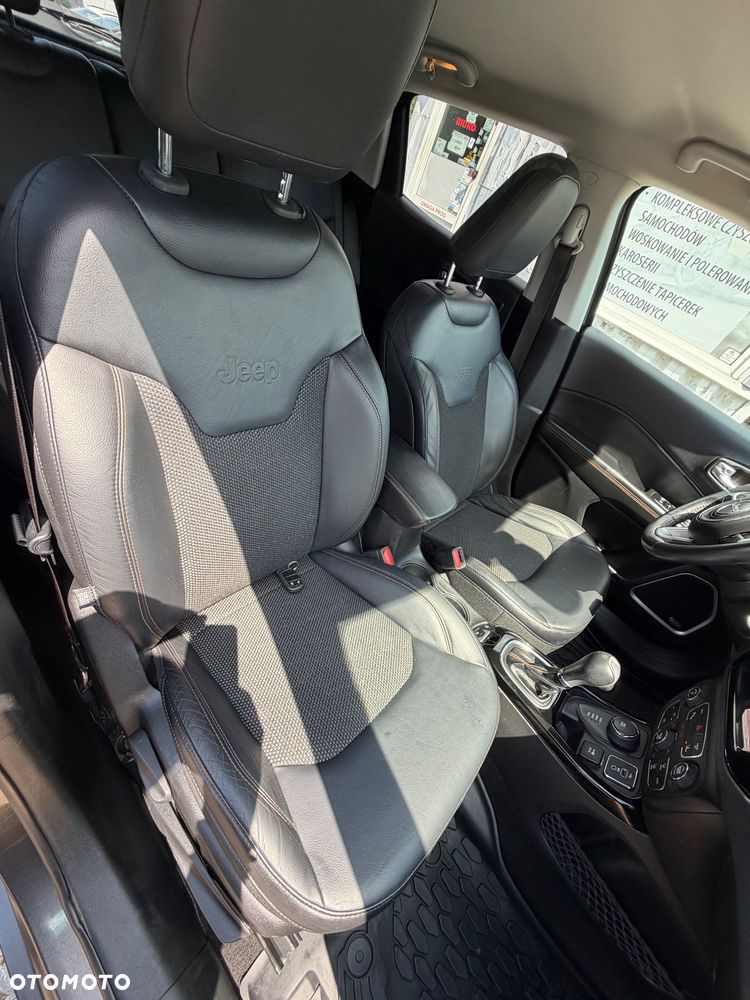 Jeep Compass - 23
