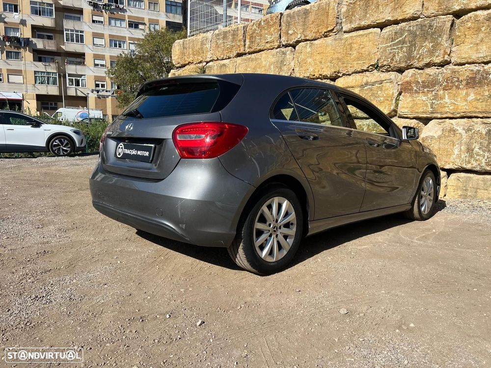 Mercedes-Benz A 160 d Urban - 13