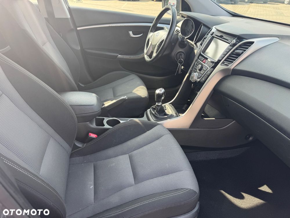 Hyundai i30 blue 1.6 CRDi Classic Navigation - 21