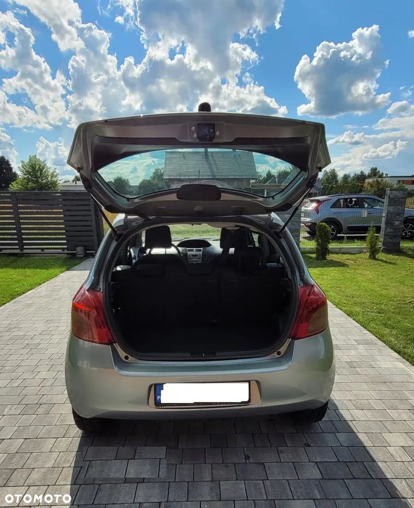 Toyota Yaris 1.4 D-4D Terra - 4