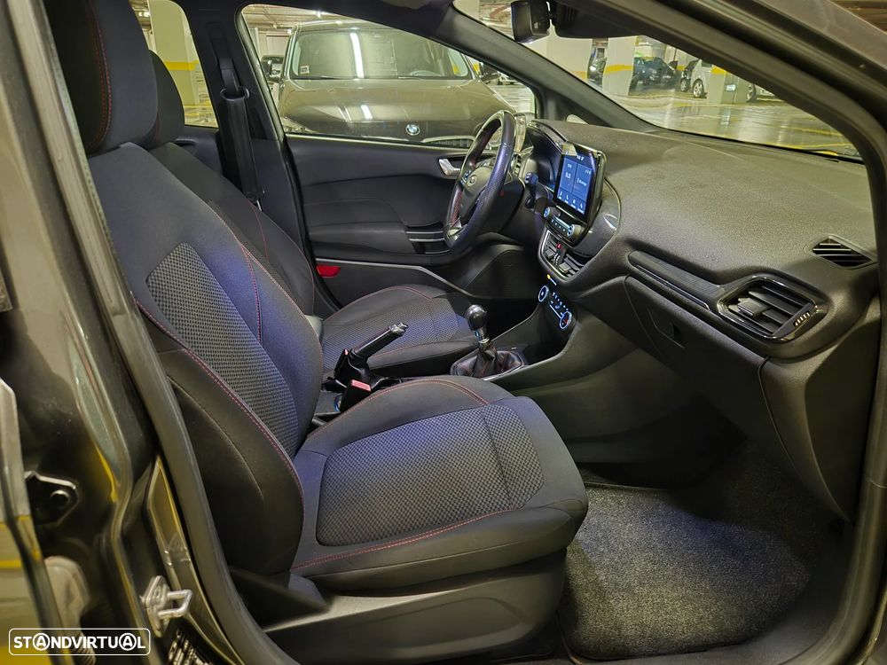 Ford Fiesta 1.0 EcoBoost ST-Line - 30