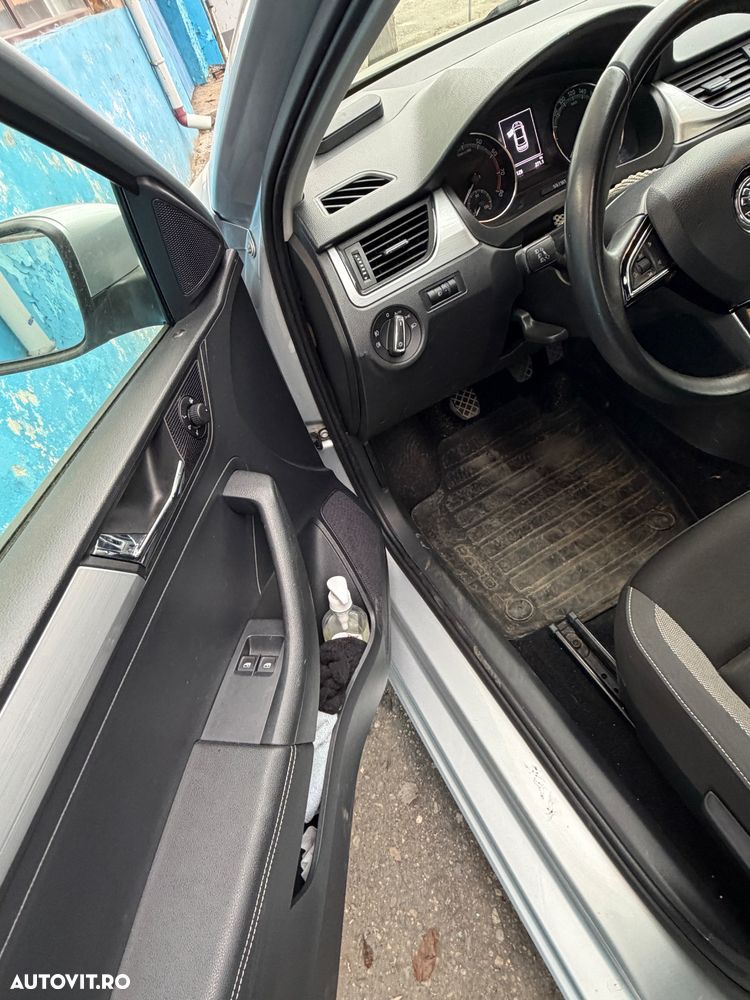 Skoda RAPID 1.0 TSI Style - 16