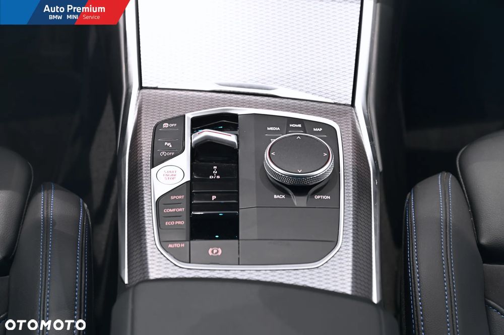 BMW Seria 3 318i - 18
