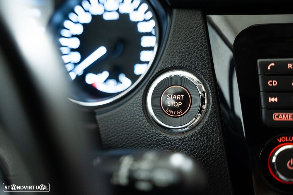 Nissan Qashqai 1.5 dCi N-Connecta - 17