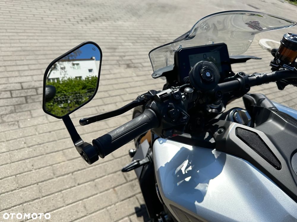 Yamaha MT - 8