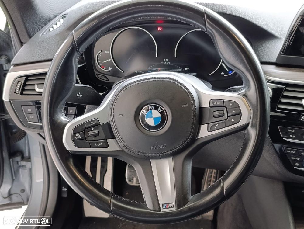 BMW 520 d Pack M - 7