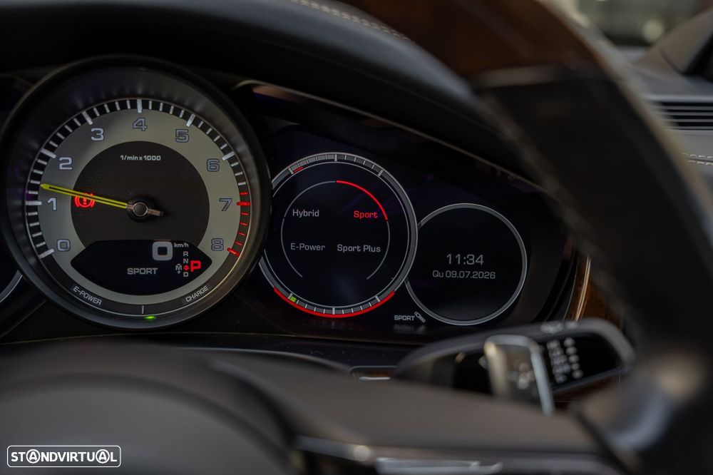Porsche Panamera 4S E-Hybrid Executive - 28