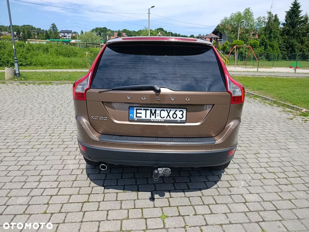 Volvo XC 60 2.4D Momentum - 8