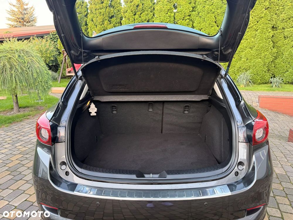 Mazda 3 - 6