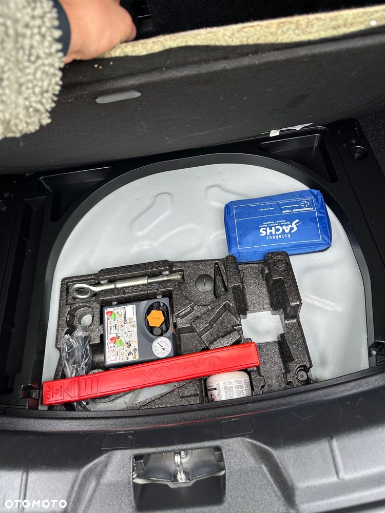 Volvo V40 T2 - 29