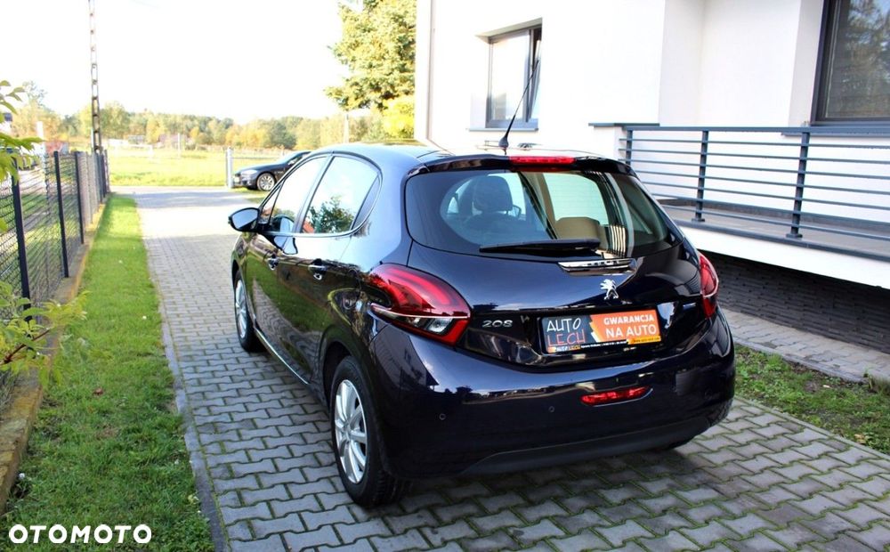 Peugeot 208 - 7