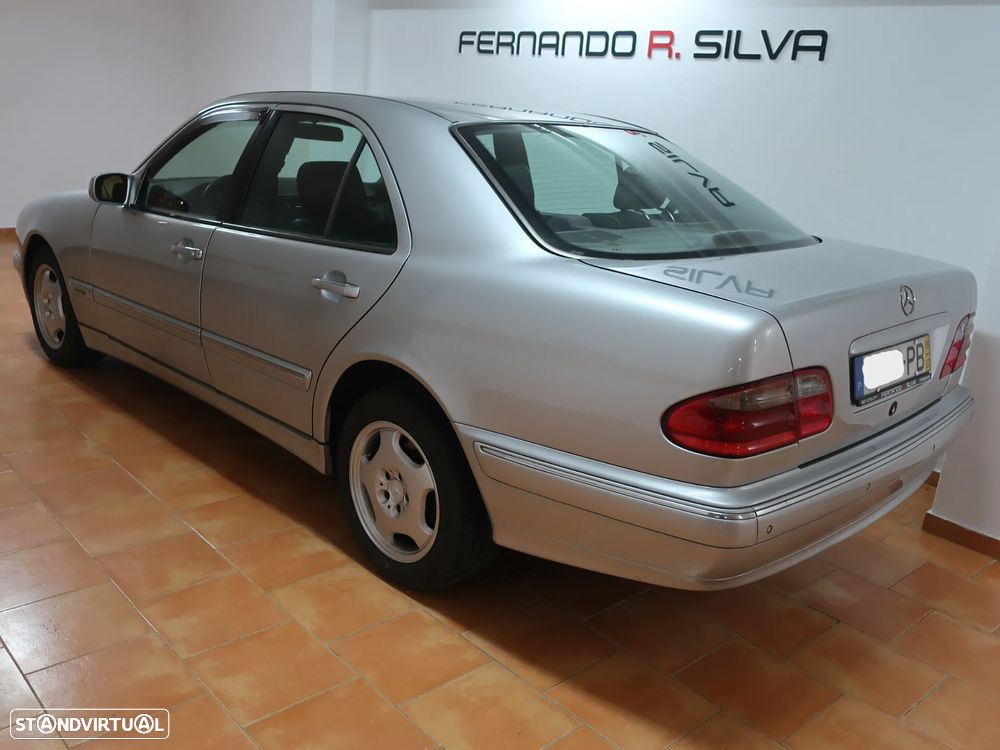 Mercedes-Benz E 220 CDI Elegance - 1