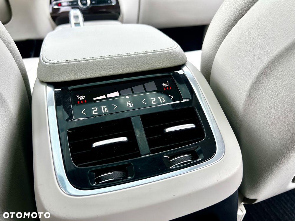 Volvo XC 90 T8 AWD Twin Engine Geartronic Momentum - 15