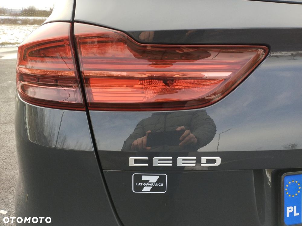 Kia Ceed 1.5 T-GDI Tribute - 23