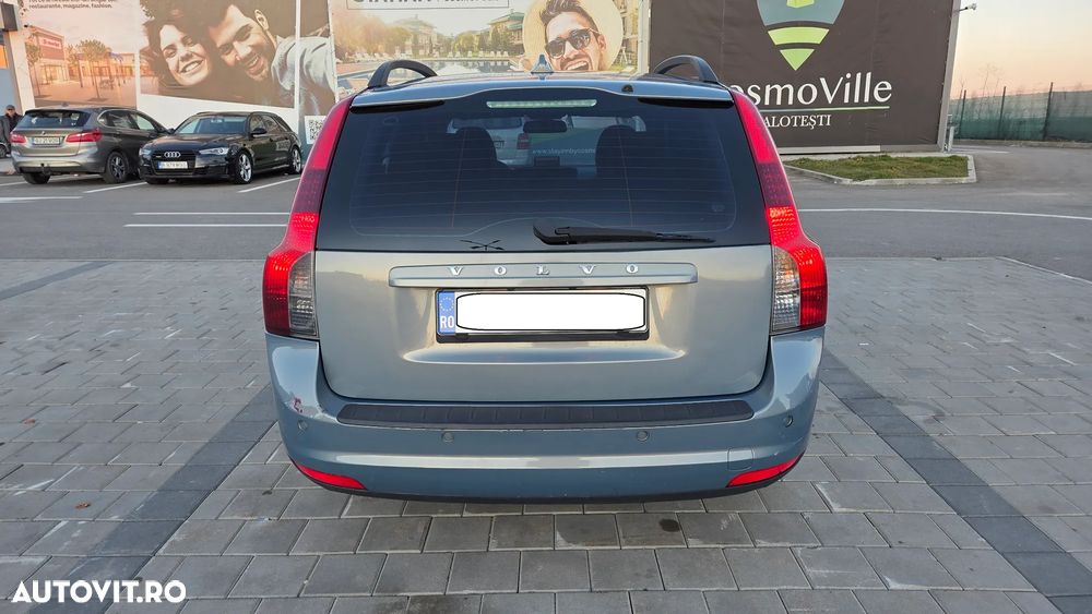 Volvo V50 1.6 D Momentum - 4