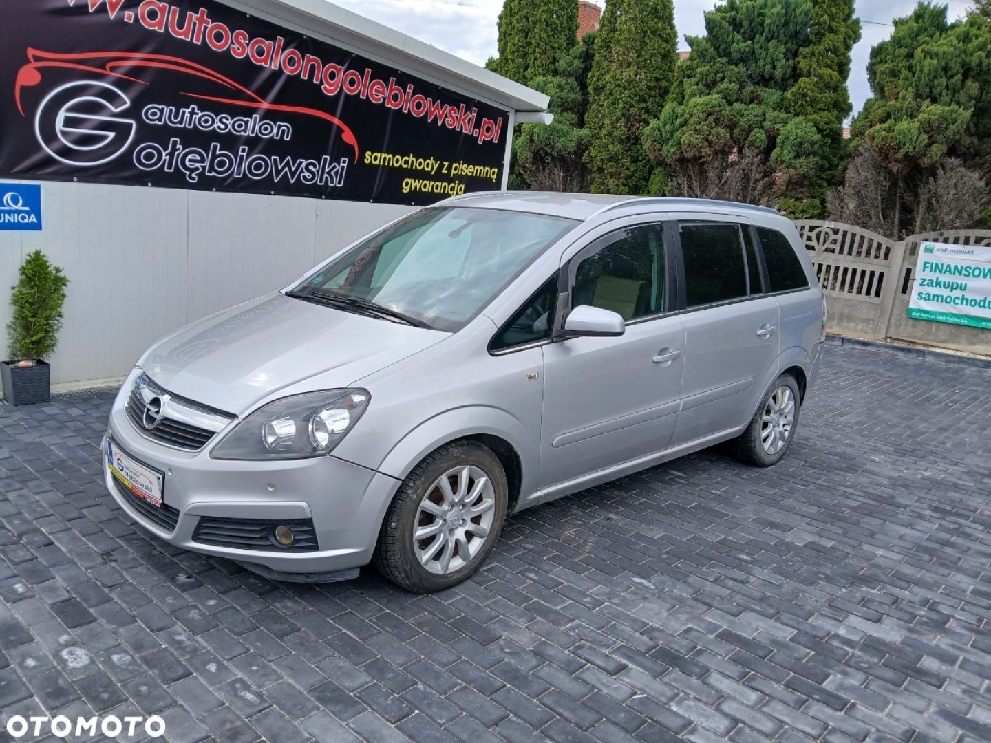 Opel Zafira - 1