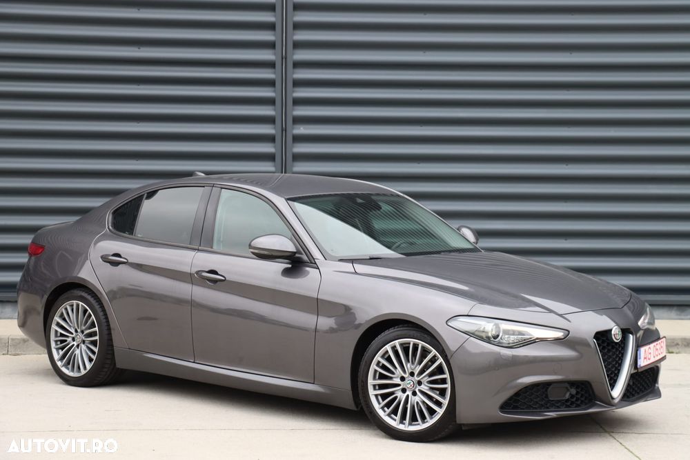 Alfa Romeo Giulia 2.2 Diesel AT8-Q4 Tributo Italiano - 17
