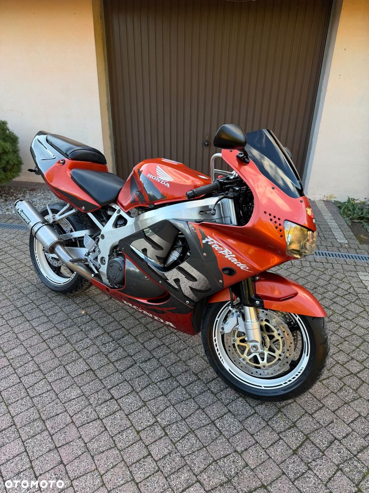 Honda CBR - 30