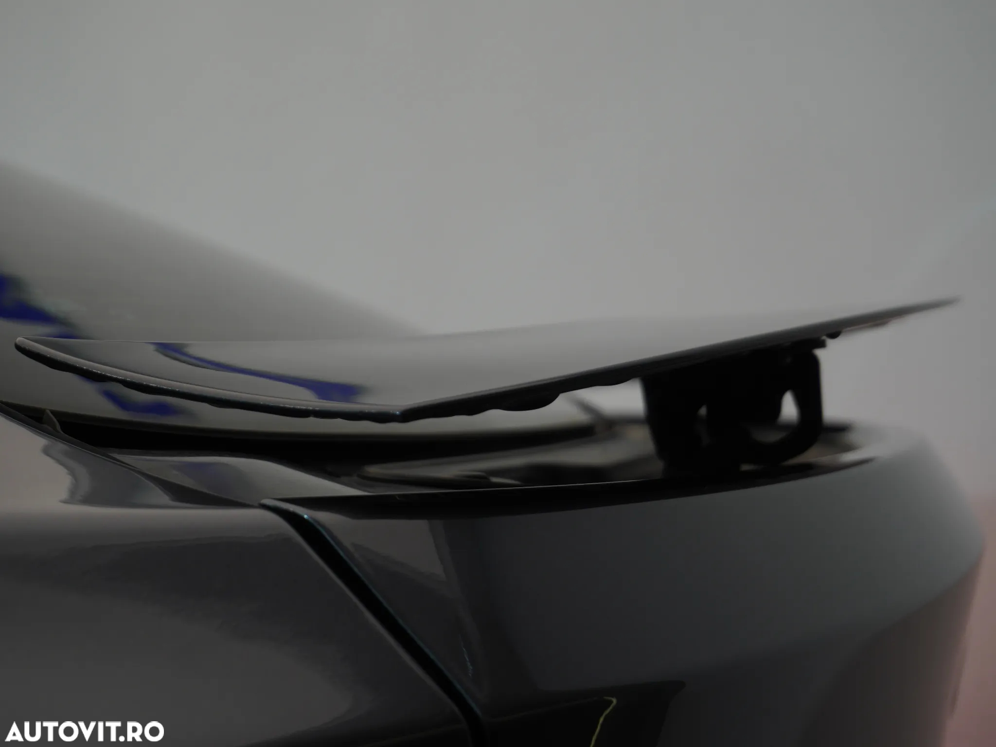BMW Seria 3 318d - 12