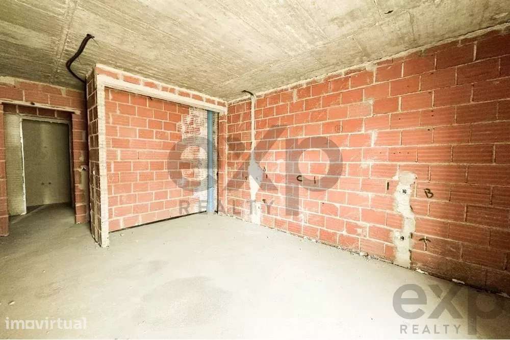 Magnífico T2, com sala em conceito open space com 38 m², e duas suítes - Grande imagem: 3/9