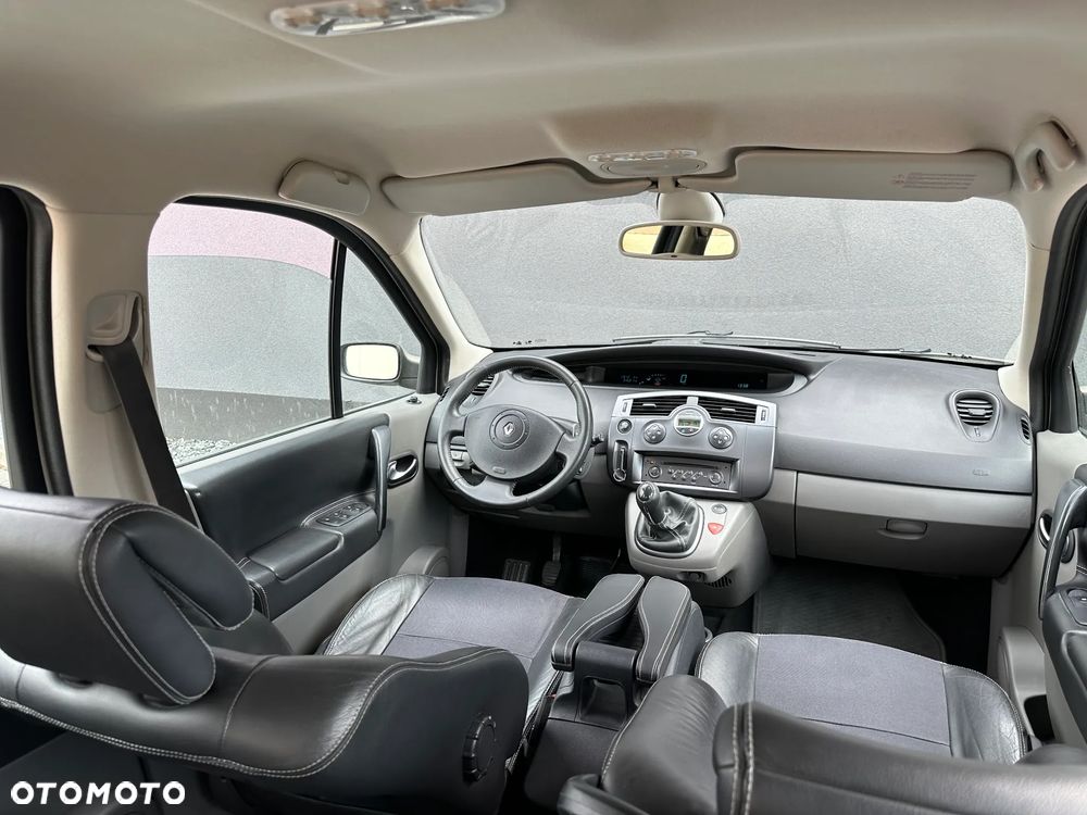 Renault Scenic - 12