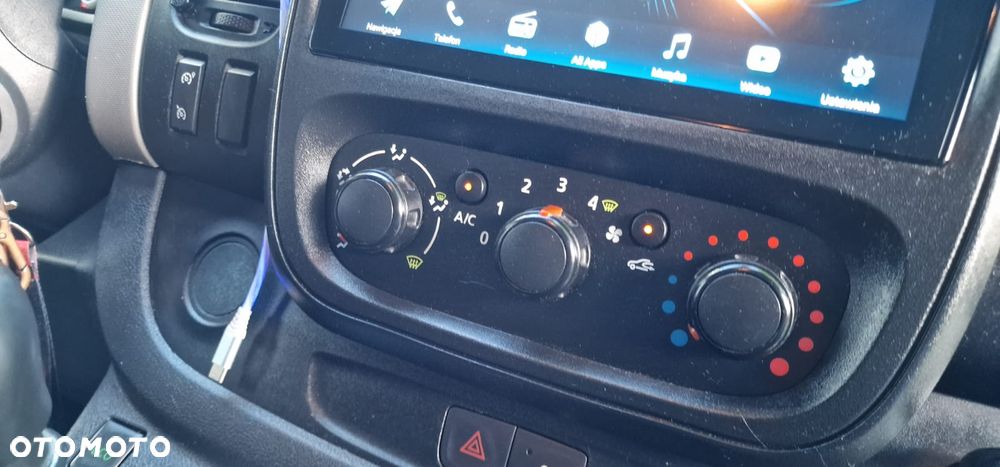Renault Trafic - 22