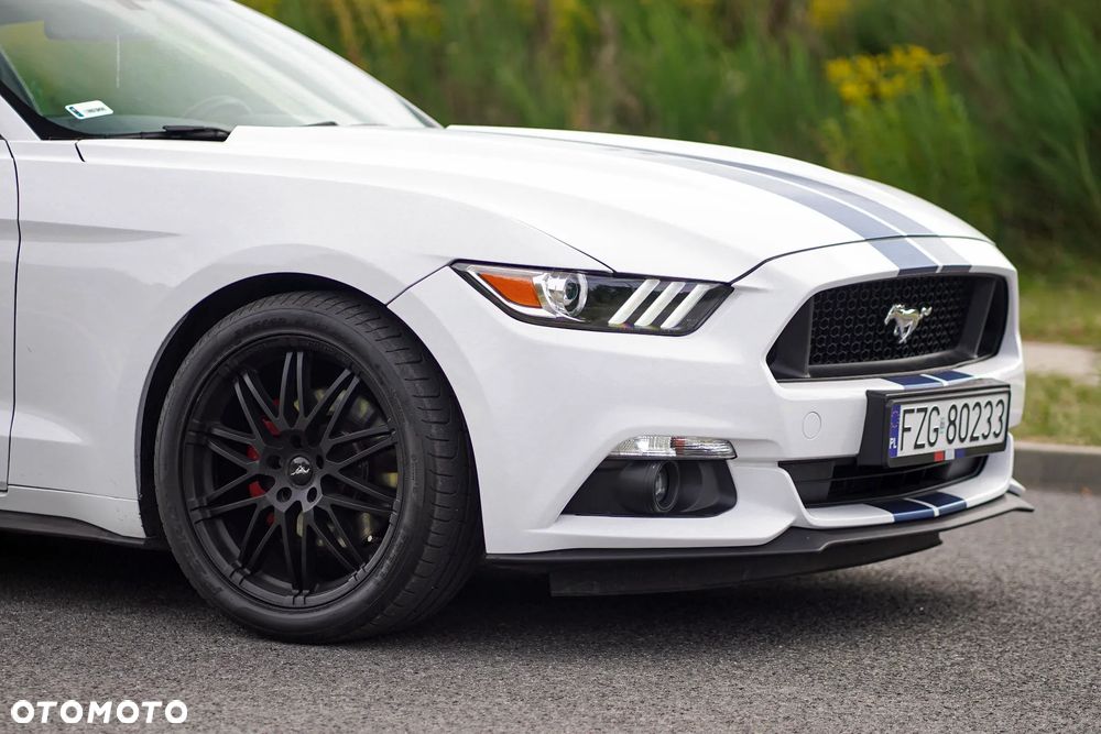 Ford Mustang - 13