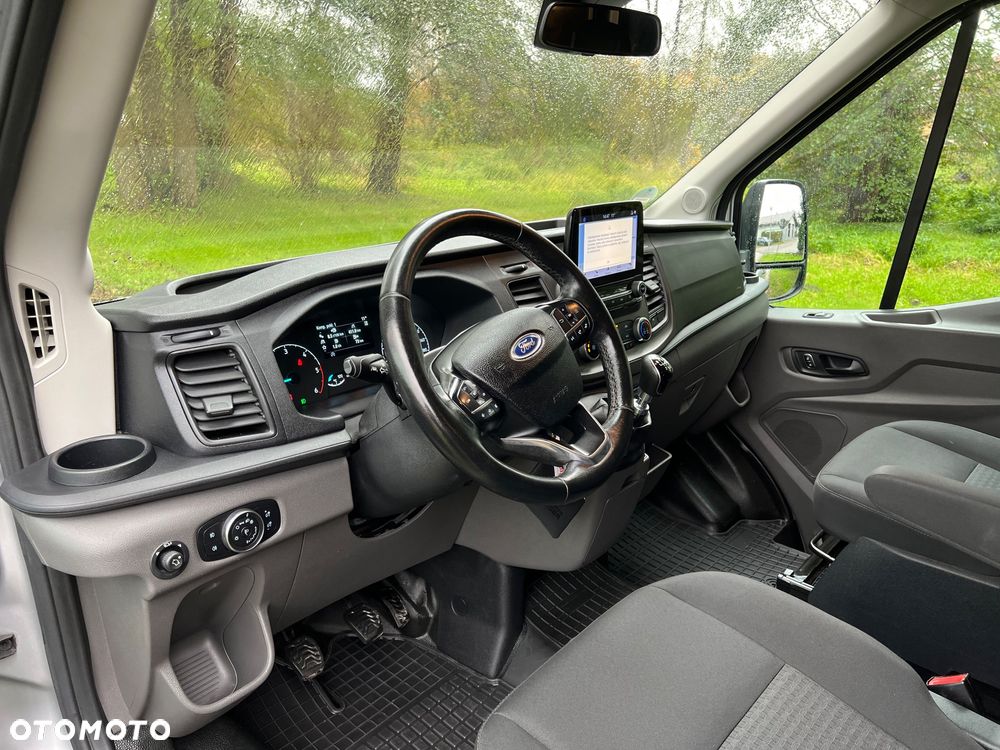 Ford Transit - 11